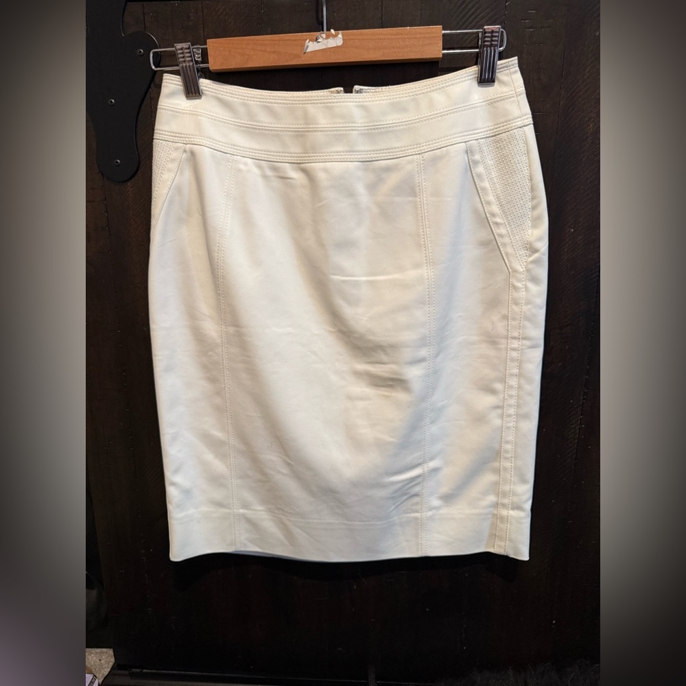 White House Black Market Cream Pencil Skirt